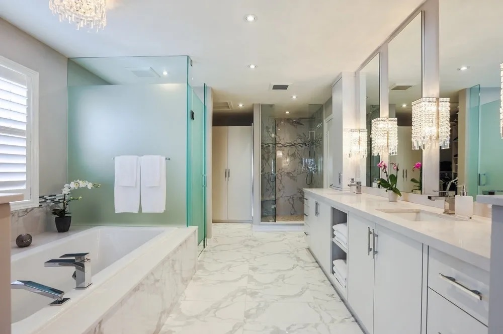 Grab your favourite beverage & enjoy a nice long soak!
