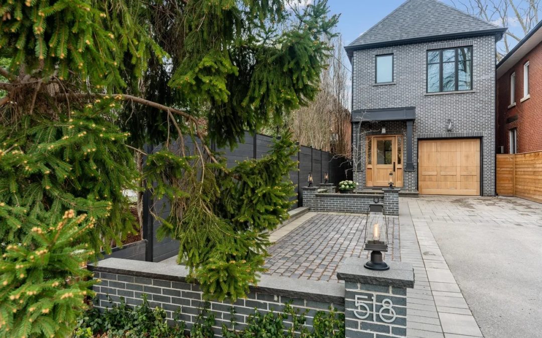 Kingsway Stunner – Just Listed